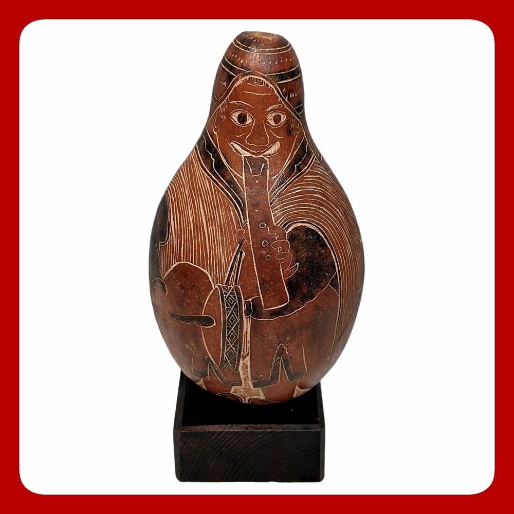 Leoncio Veli Huancayo Peru Hand Carved Gourd Mate Burilado Folk Art Musician